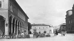 Foto storica Piazza di S. Maria degli Angeli - Assisi